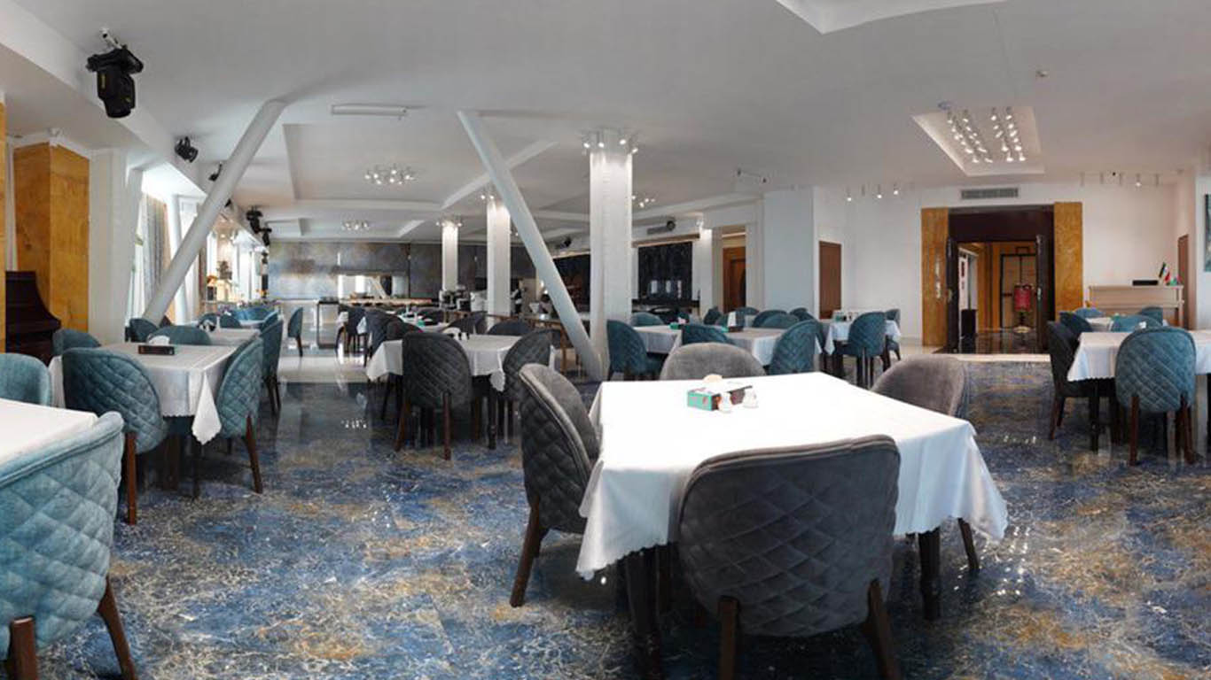 سالن طبقه بیست و یک